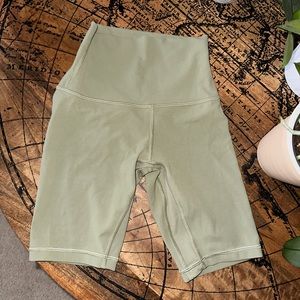 lululemon align shorts
